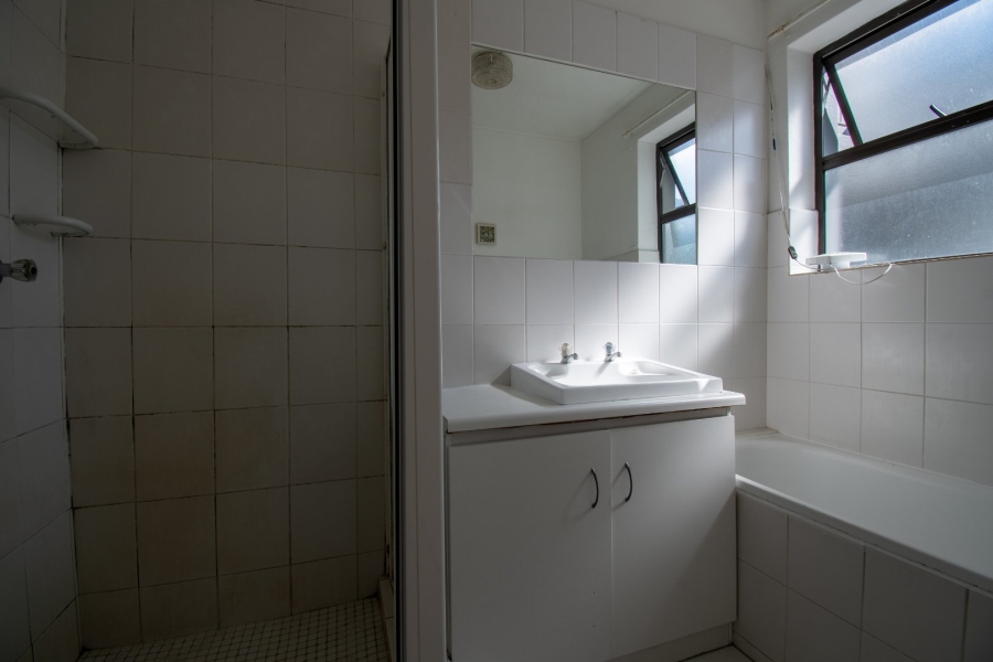 To Let 3 Bedroom Property for Rent in Claremont Upper Western Cape